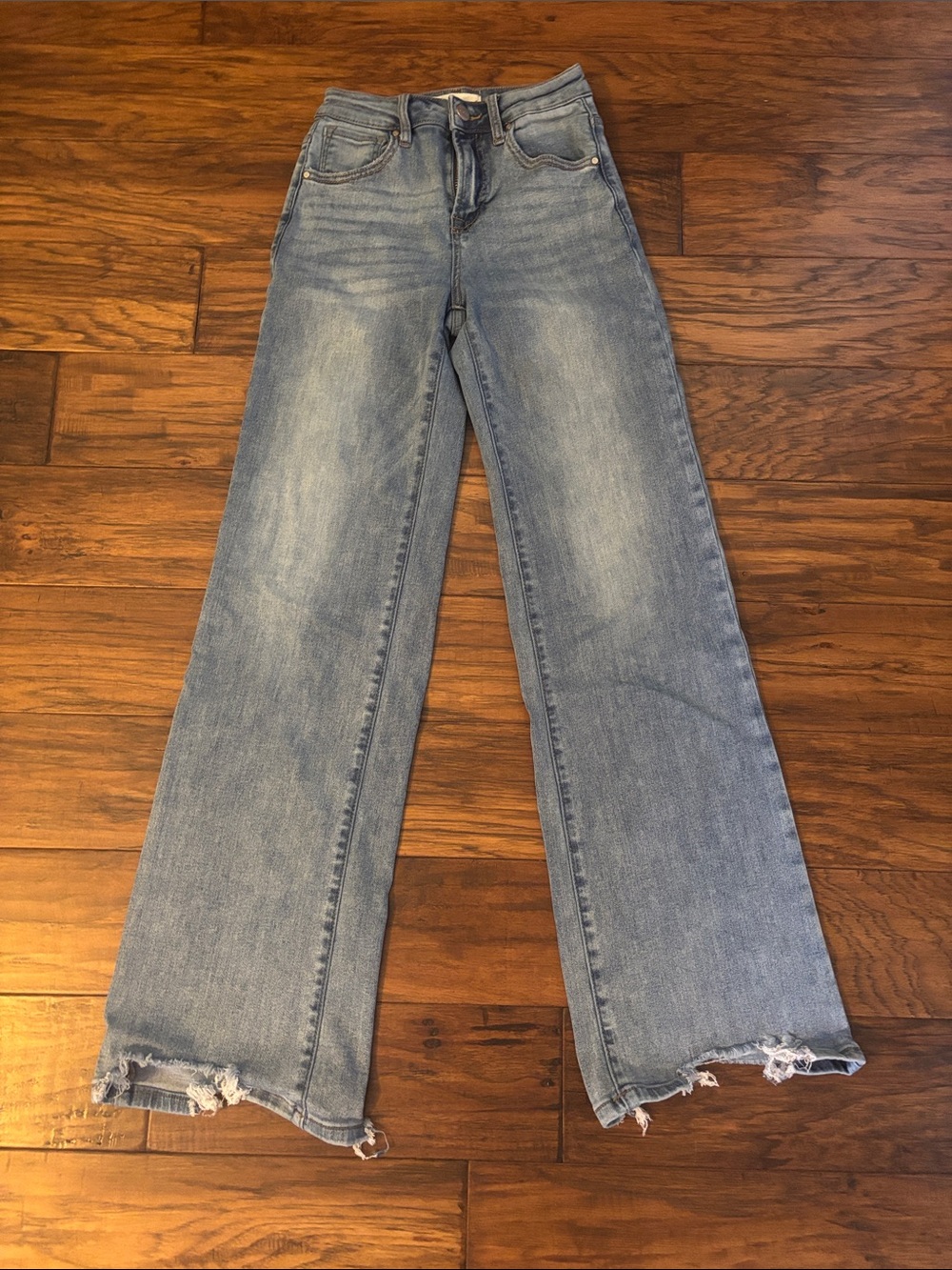 Light Wash Women's Wide-Leg Jeans - High Rise Flare